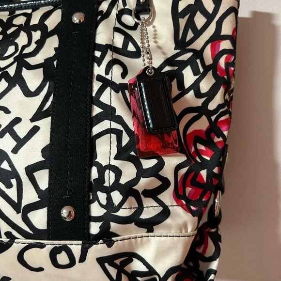 Coach Poppy Kyra floral tote bag in black and white nylon with red accents EUC - Picture 11 of 13